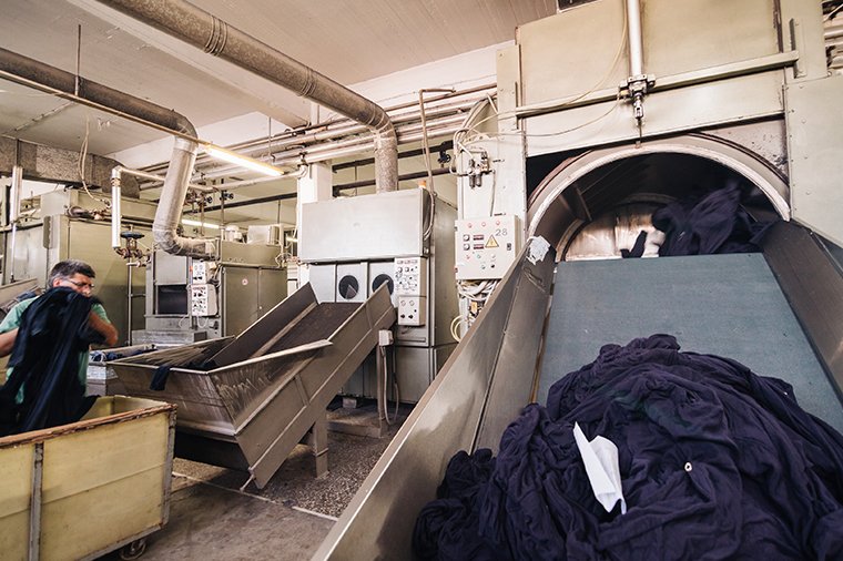 laundry-drying-jeans-industrial-washing-and-dyeing-fabric